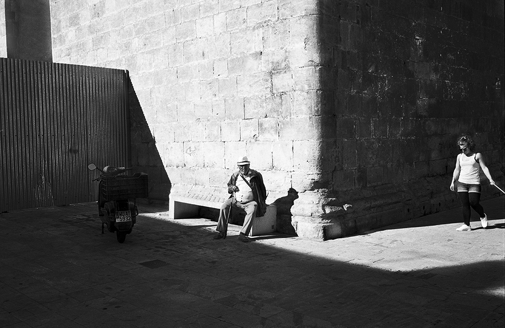 viejo al sol 1